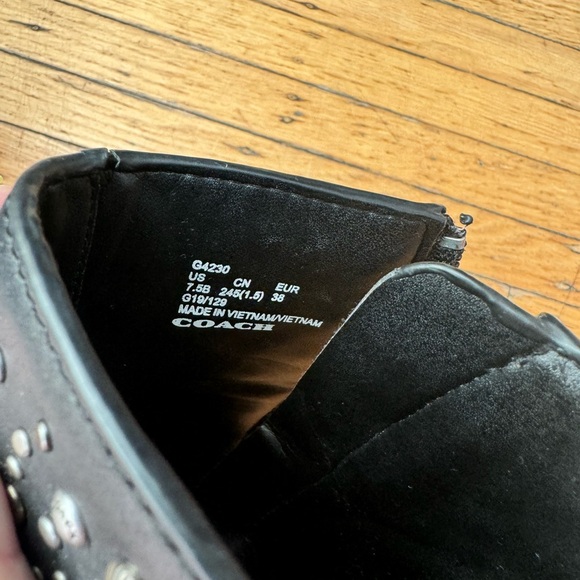Coach black studded moto ankle boots women’s size 7.5 - Picture 3 of 5